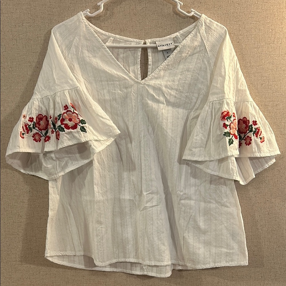 Ava & Viv White Bell Sleeve Short Sleeve Blouse with Embellished Features